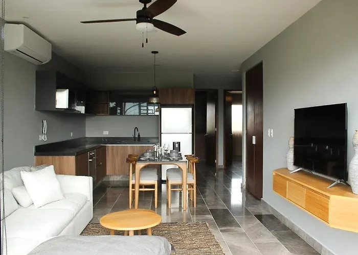 2 Bed Penthouse Private Rooftop