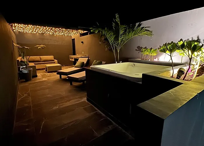 2 Bed Penthouse Private Rooftop Apartamento